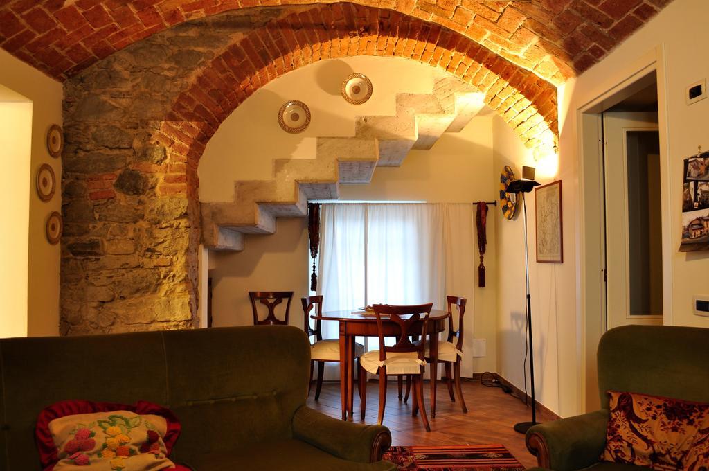 Le Macine Relais Bed & Breakfast Cairo Montenotte Exterior photo